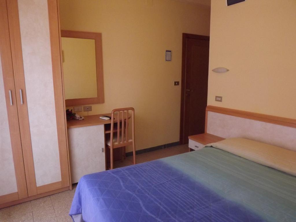 Hotel Rita リッチョーネ 部屋 写真