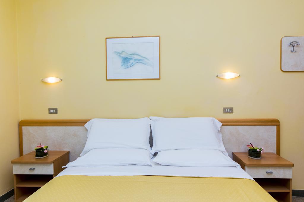 Hotel Rita リッチョーネ エクステリア 写真